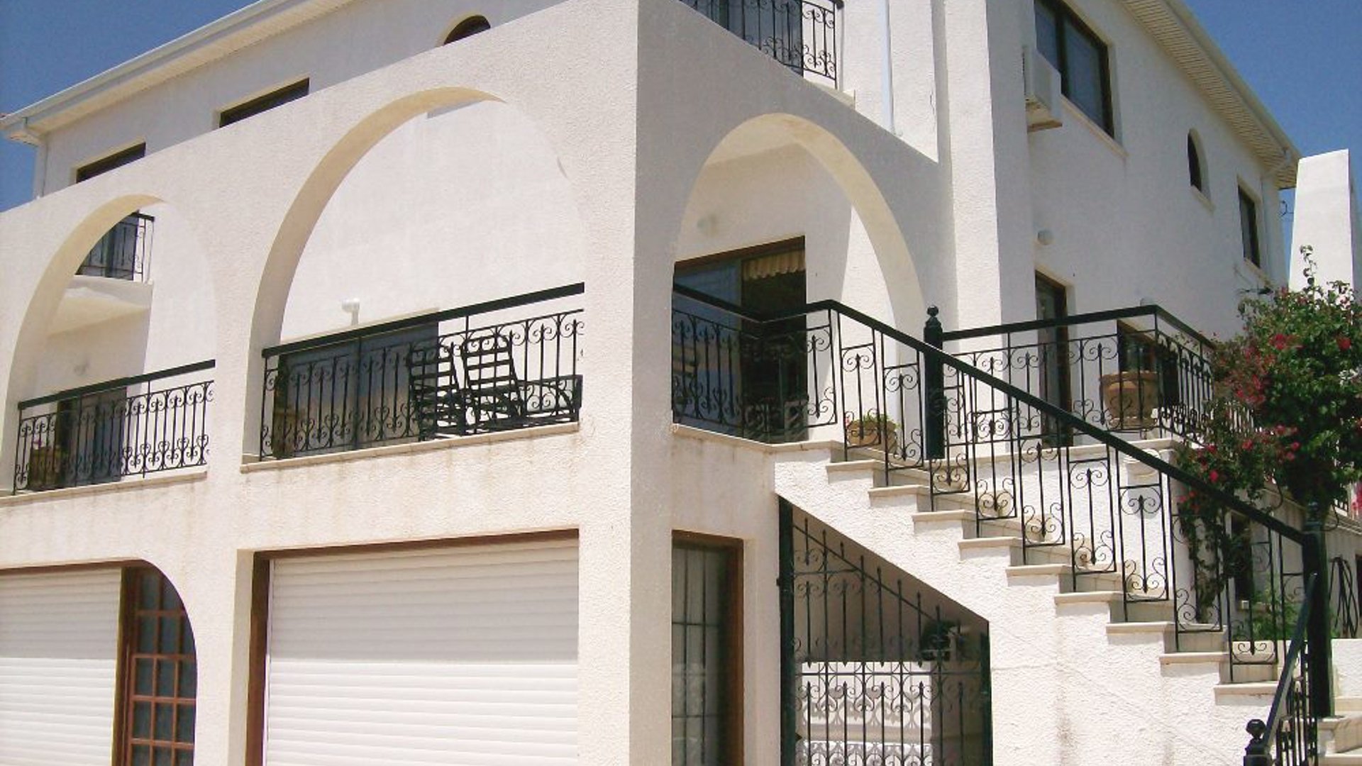 5 bedrooms Villa in Tala, Paphos, Cyprus No. 25858