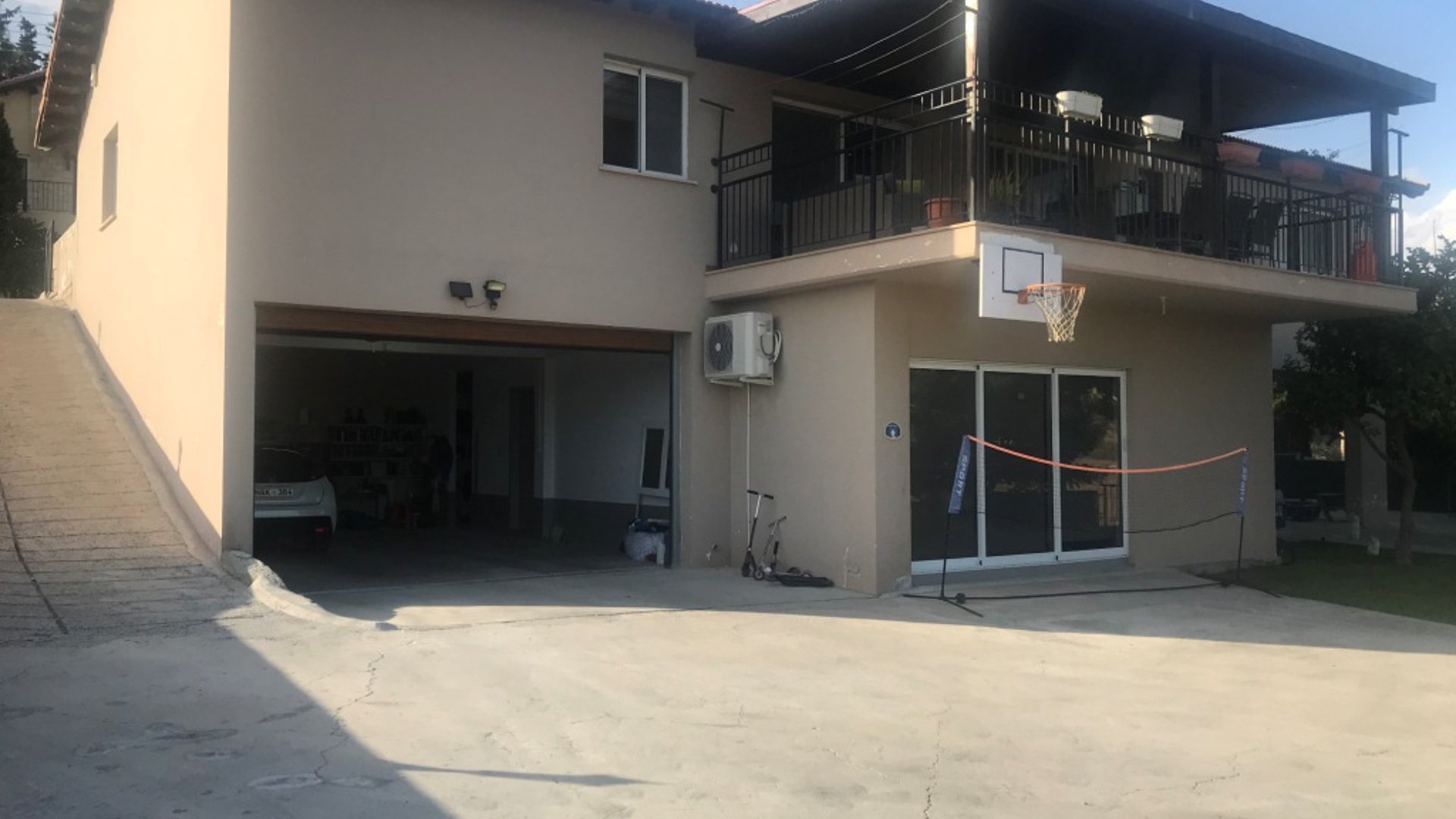 5 bedrooms Villa in Limassol, Cyprus No. 28205