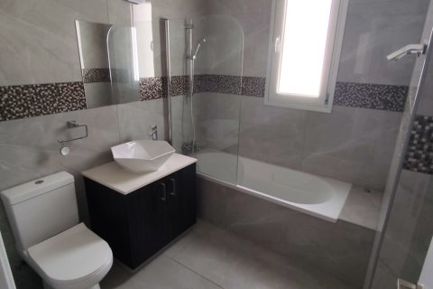 2 bedrooms Apartment in Larnaka,  No. 40616 8