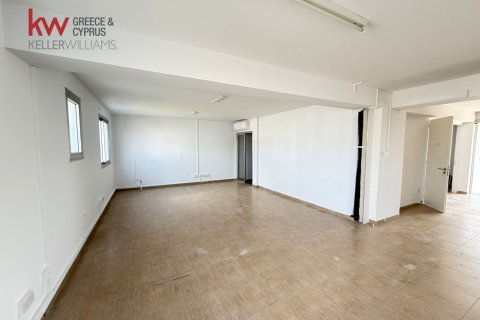 120m2 Oficina en Larnaka,  No. 51832