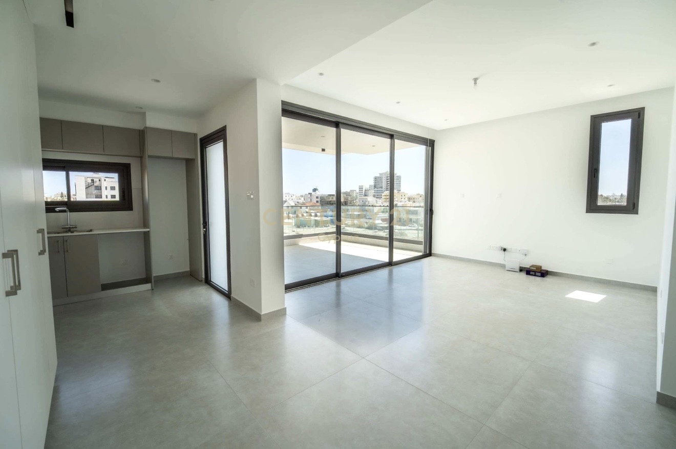 2 bedrooms Apartment in Larnaca, Larnaka, Cyprus No. 53553