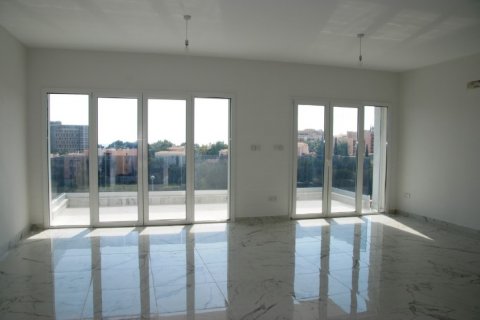 4 dormitorios Apartamento en Limassol,  No. 38323 5