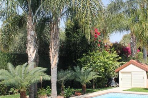 Вилла с 4 спальнями в Лимассол, Лимасол,  № 38326 4