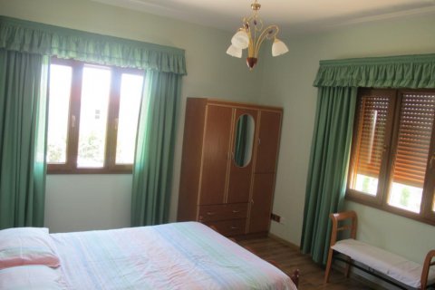 Вилла с 5 спальнями в Лимассол, Лимасол,  № 38320 10