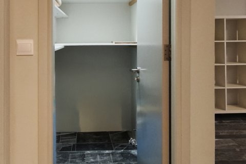 2 bedrooms Apartment in Strovolos, Nicosia,  No. 39630 17