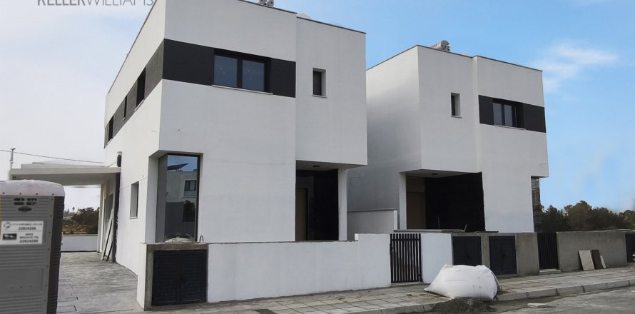 3 bedrooms Townhouse in Geri, Nicosia,  No. 39629