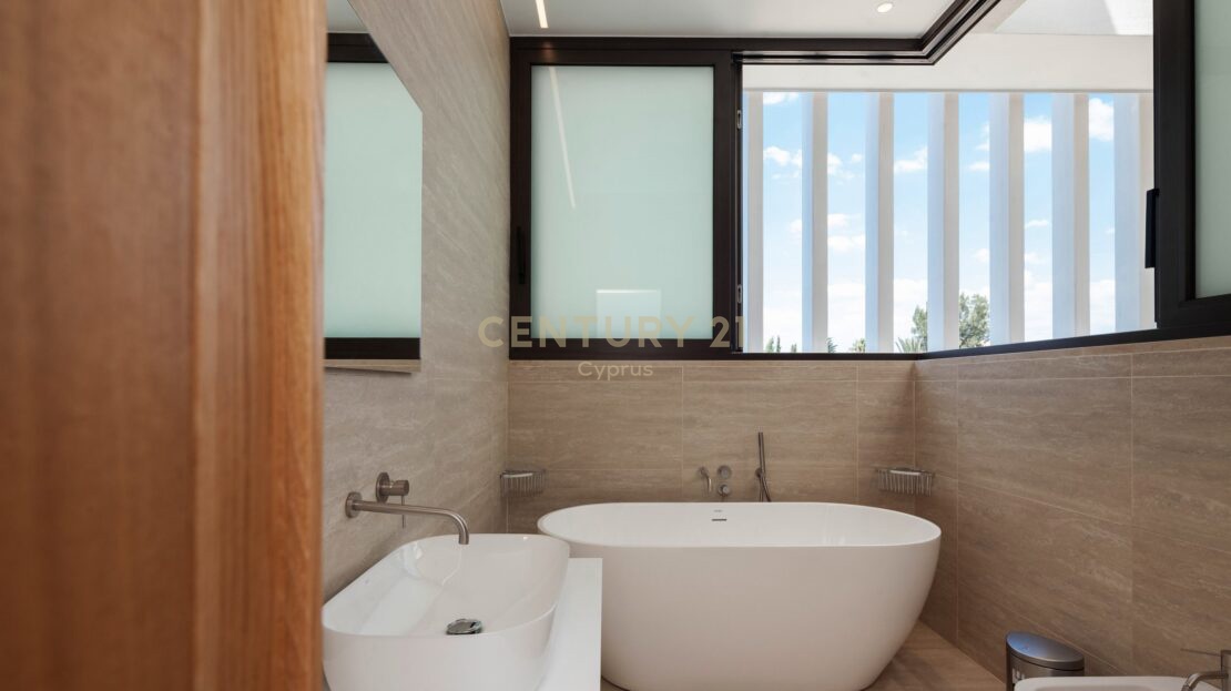 5 bedrooms Villa in Kalogiroi, Germasogeia, Limassol, Cyprus No. 55187