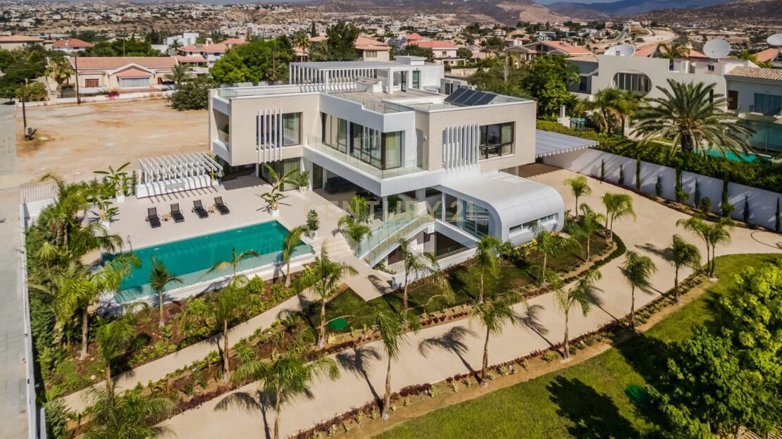 5 bedrooms Villa in Kalogiroi, Germasogeia, Limassol, Cyprus No. 55187