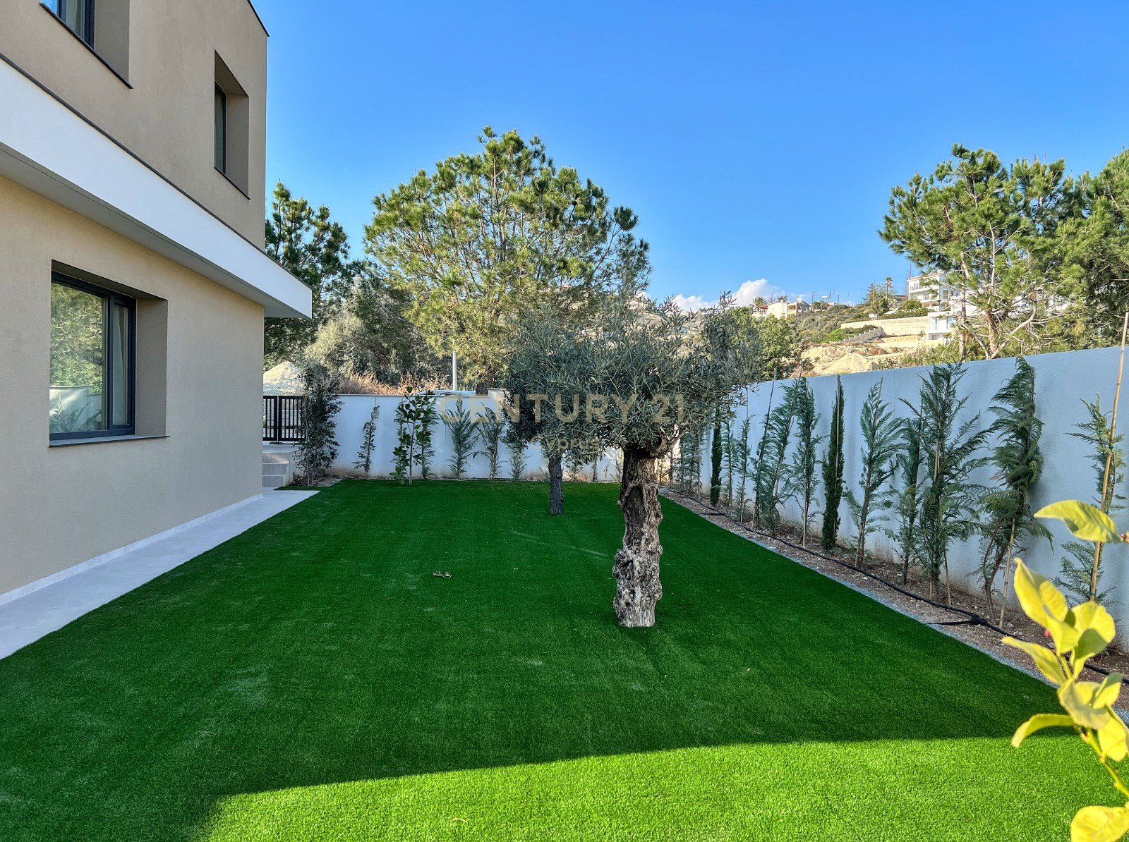 4 bedrooms Villa in Agios Tychonas, Limassol, Cyprus No. 55192