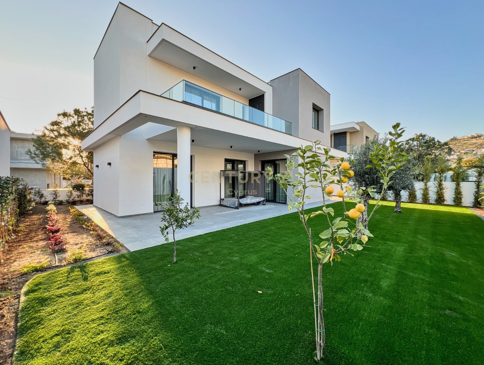 4 bedrooms Villa in Agios Tychonas, Limassol, Cyprus No. 55192