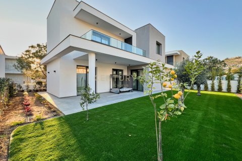 3 dormitorios Villa en Agios Tychonas, Limassol,  No. 55191 2