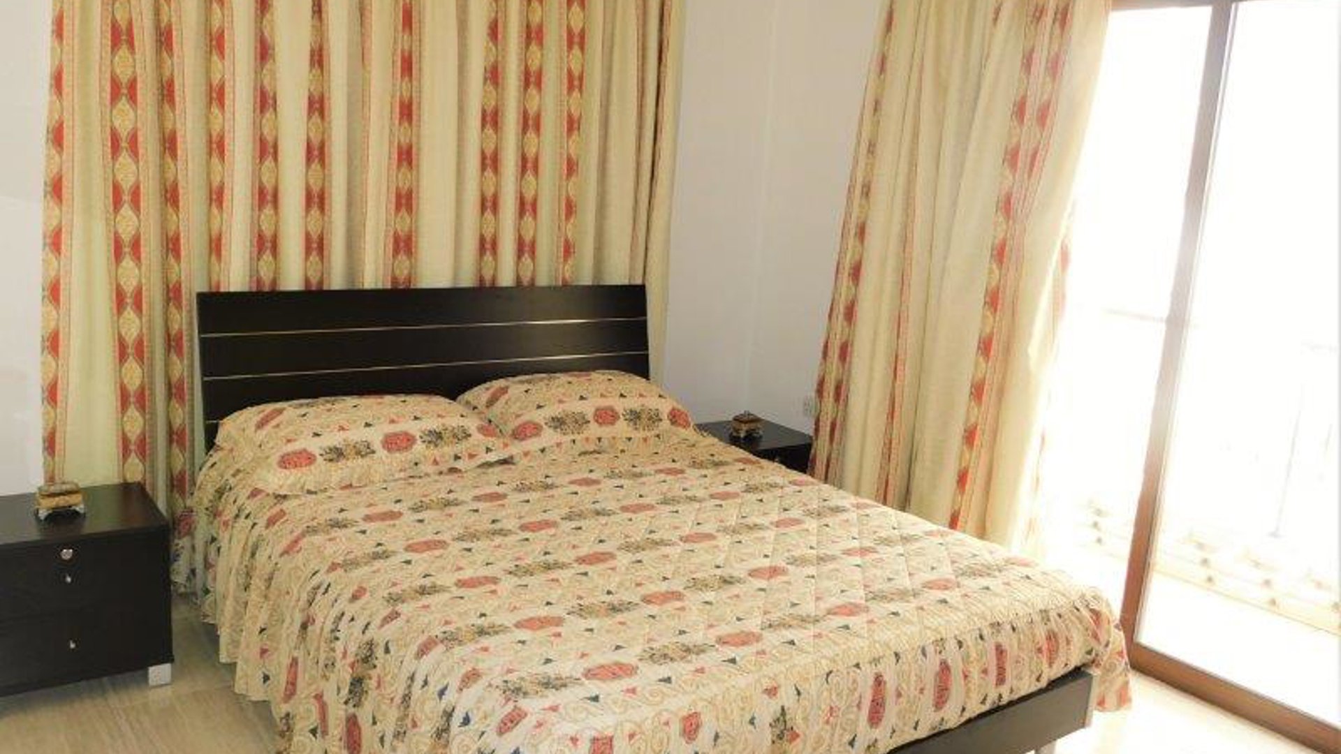4 bedrooms Villa in Geroskípou, Paphos, Cyprus No. 26188