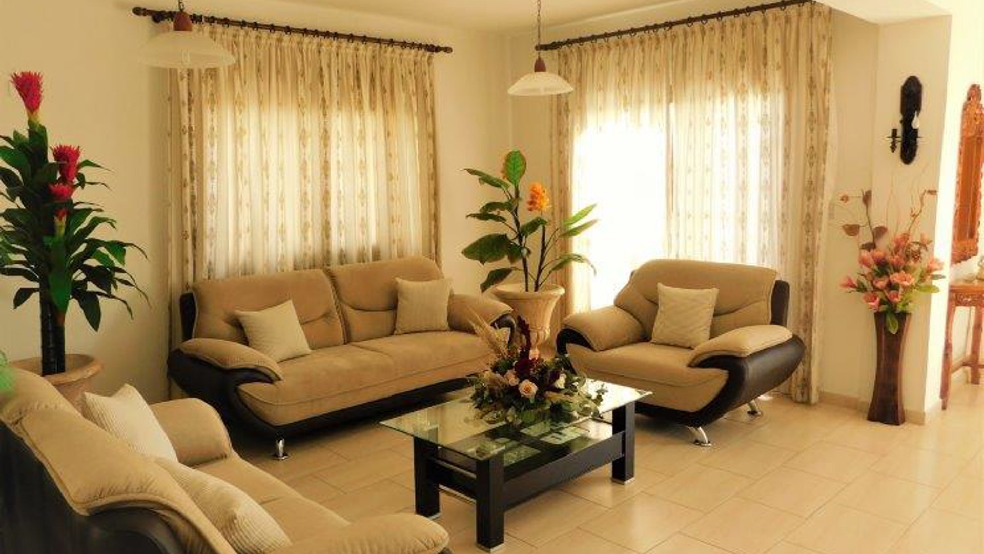4 bedrooms Villa in Geroskípou, Paphos, Cyprus No. 26188