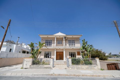 4 bedrooms Villa in Aradippou, Larnaka,  No. 35296