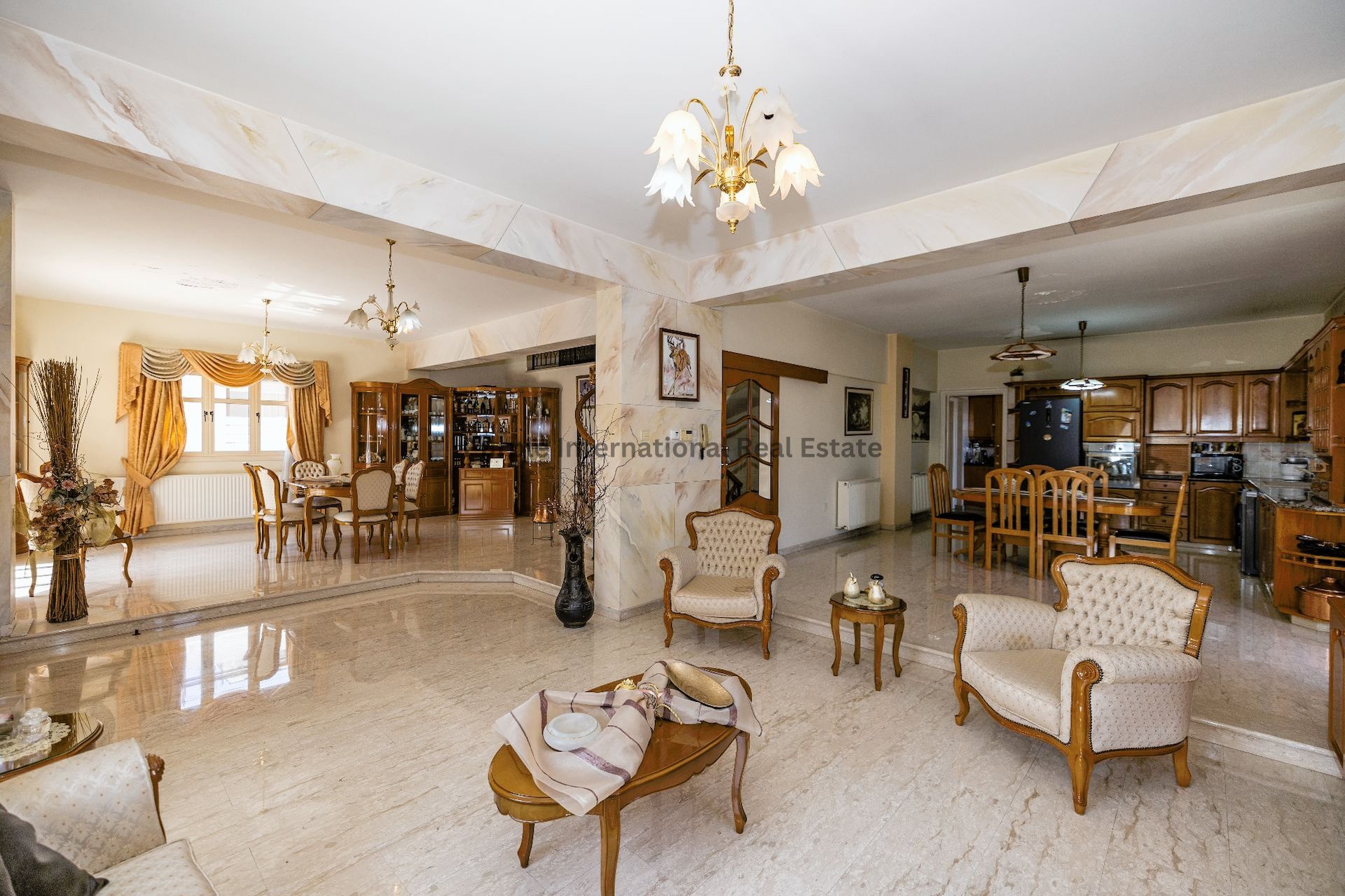4 dormitorios Villa en Aradippou, Larnaka, Chipre No. 35296