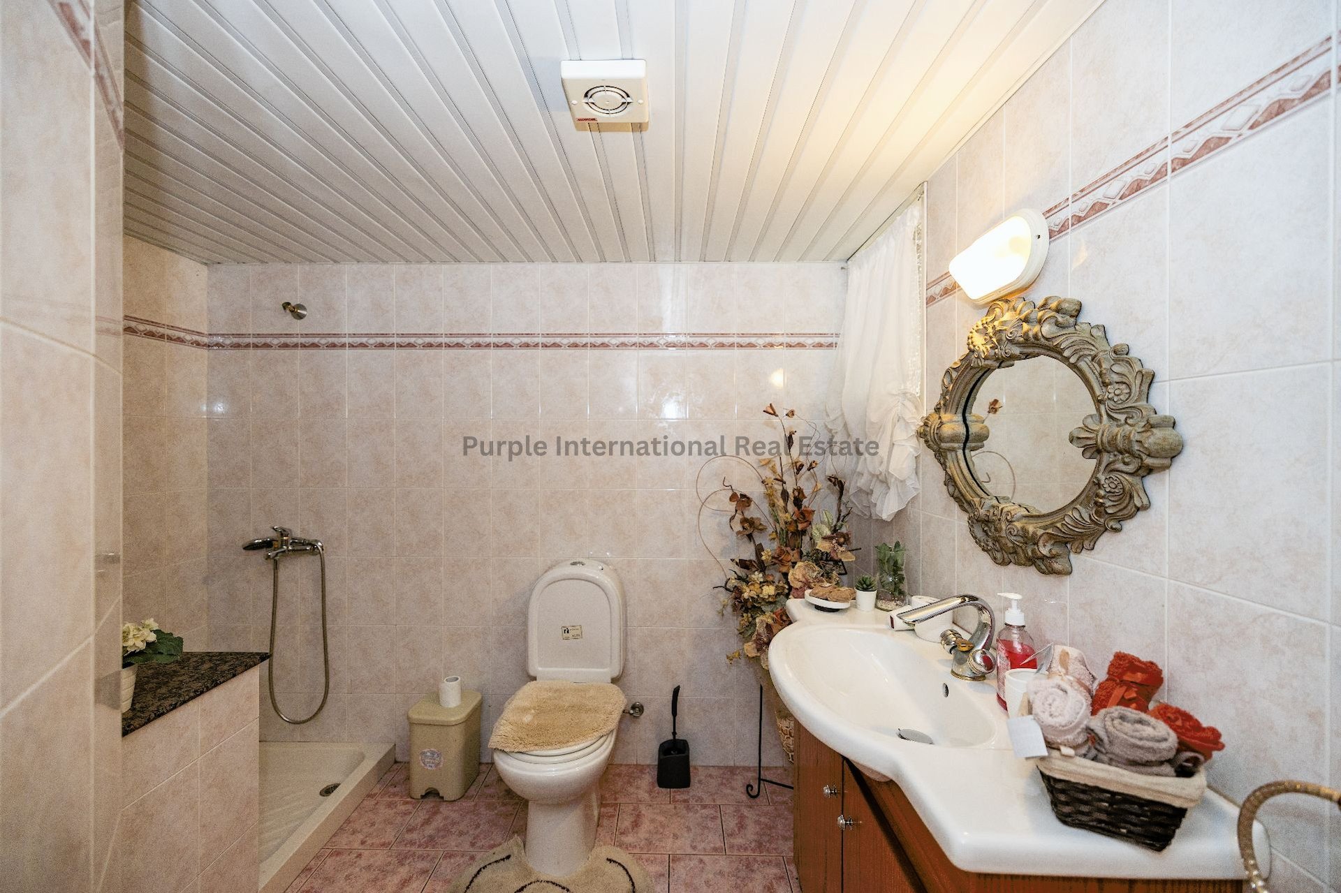 4 dormitorios Villa en Aradippou, Larnaka, Chipre No. 35296