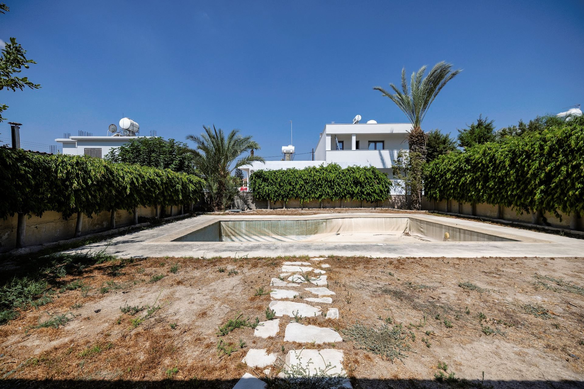 4 dormitorios Villa en Aradippou, Larnaka, Chipre No. 35296