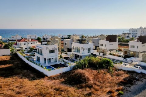 4 bedrooms Villa in Ayia Napa, Ammochostos, No. 37576 4