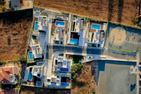 4 bedrooms Villa in Ayia Napa, Ammochostos, No. 37576 7