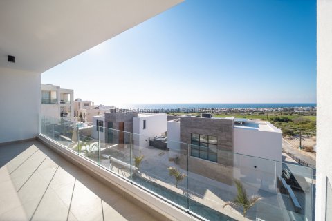 3 bedrooms Villa in Chloraka, Paphos, Cyprus No. 37581 24