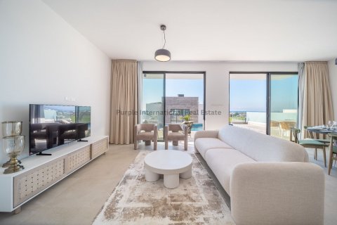 3 bedrooms Villa in Chloraka, Paphos, Cyprus No. 37581 7