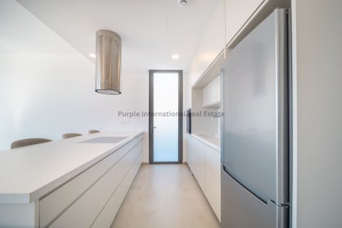 3 bedrooms Villa in Chloraka, Paphos, Cyprus No. 37581 8