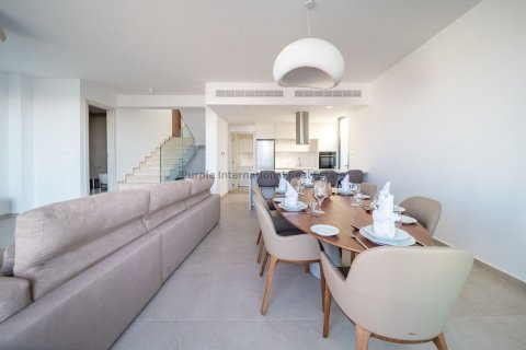3 bedrooms Villa in Chloraka, Paphos, Cyprus No. 37582 6