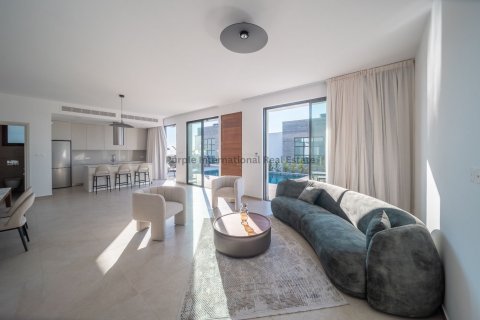 3 bedrooms Villa in Chloraka, Paphos, Cyprus No. 37580 2