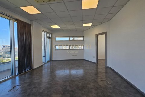 434m2 Oficina en Agios Athanasios, Limassol, No. 55556 13