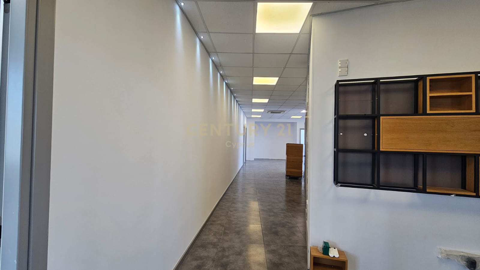 434m2 Office in Agios Athanasios, Limassol, Cyprus No. 55556