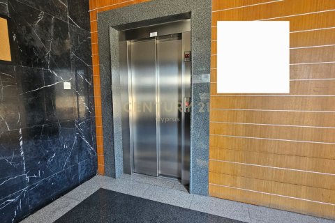 434m2 Oficina en Agios Athanasios, Limassol, No. 55556 6