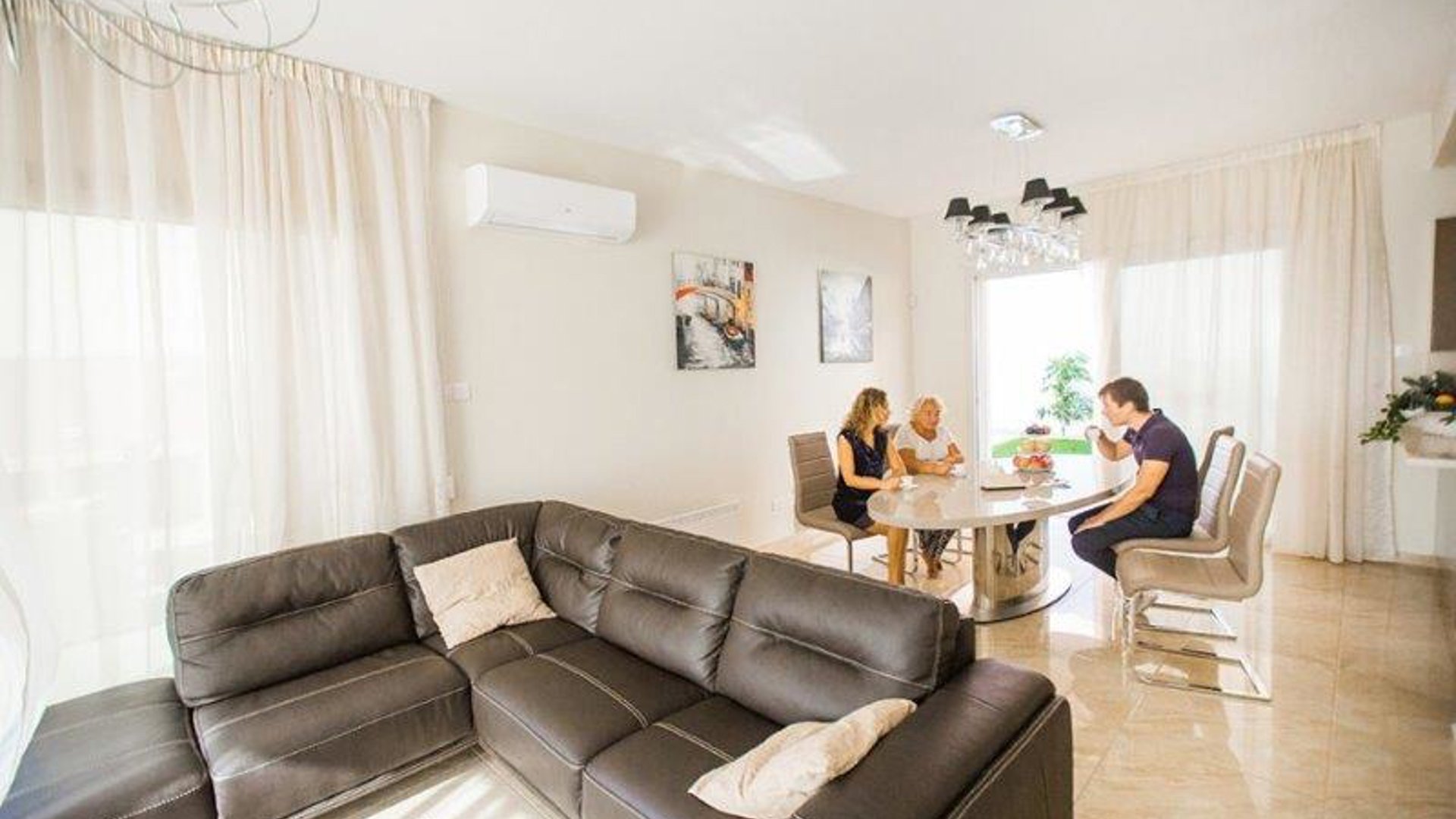 3 bedrooms Villa in Konia, Paphos, Cyprus No. 26010