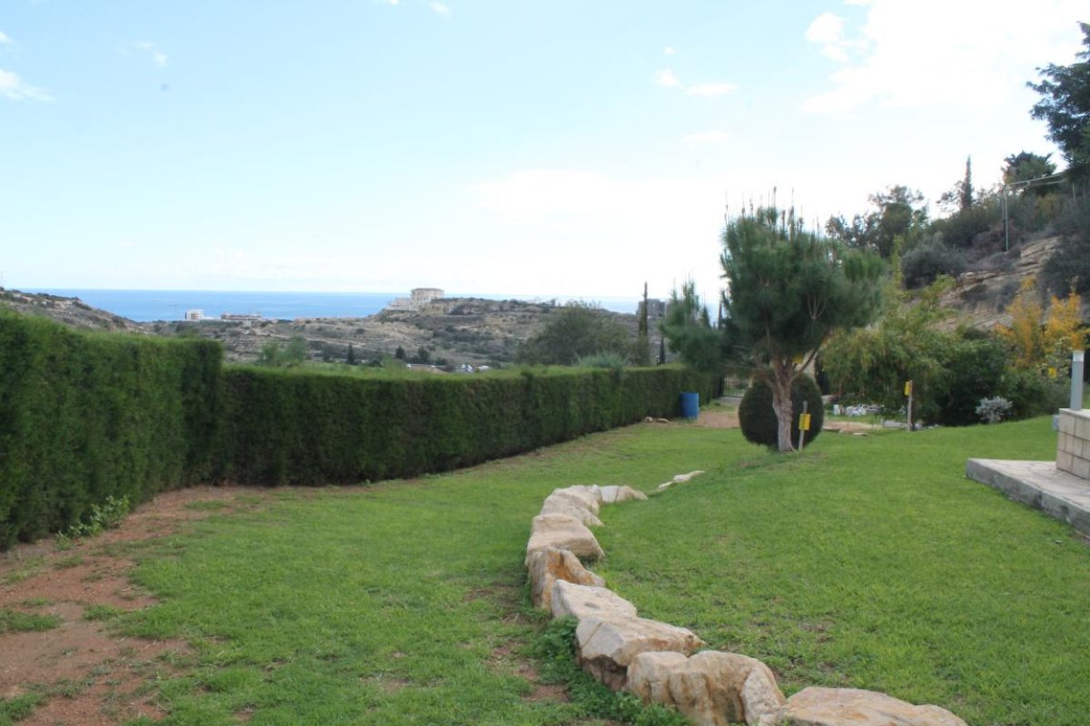 4 bedrooms Villa in Limassol, Cyprus No. 38372