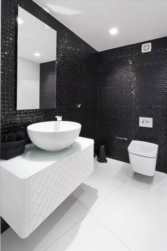 183m2 Commercial property in Limassol, Cyprus No. 38369