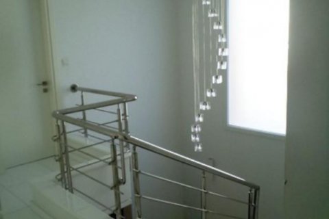 5 bedrooms Villa in Limassol,  No. 38373 8