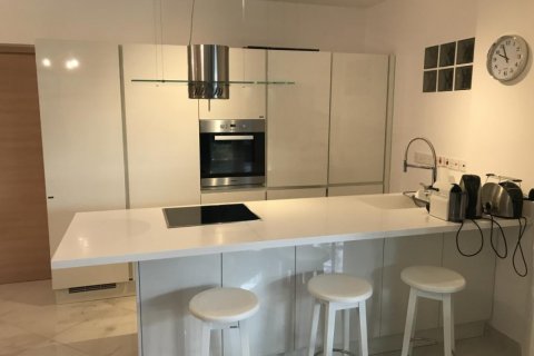 2 bedrooms Apartment in Limassol,  No. 38371 15