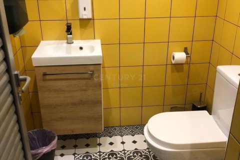 Коммерческая недвижимость 180м2 в Лимассол, Лимасол, № 53890 13