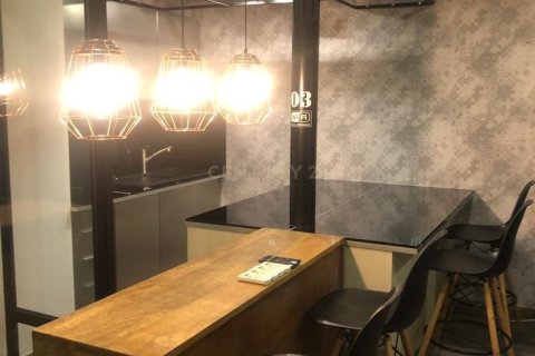 Коммерческая недвижимость 180м2 в Лимассол, Лимасол, № 53890 11