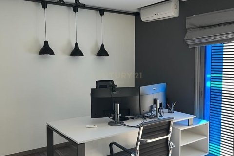 Коммерческая недвижимость 180м2 в Лимассол, Лимасол, № 53890 4