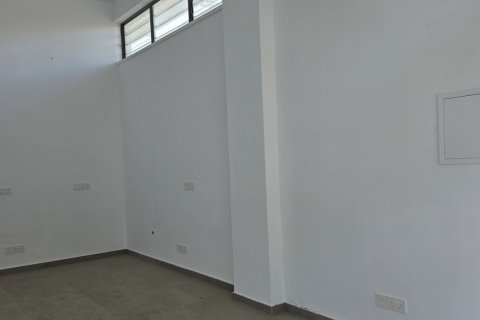 1 room Shop in Nicosia, No. 39618 8
