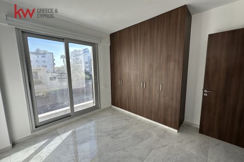 2 bedrooms Apartment in Larnaca, Larnaka,  No. 39621 5