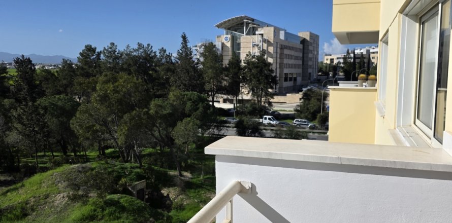 2 bedrooms Apartment in Aglandjia, Nicosia,  No. 39617