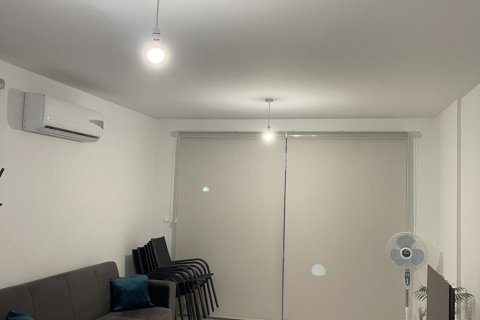 2 bedrooms Apartment in Larnaca, Larnaka,  No. 39622 2