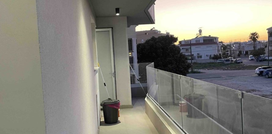 2 bedrooms Apartment in Larnaca, Larnaka,  No. 39622