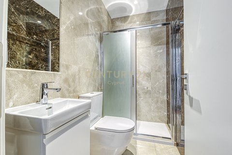 2 dormitorios Apartamento en Germasogeia, Limassol,  No. 55991 11