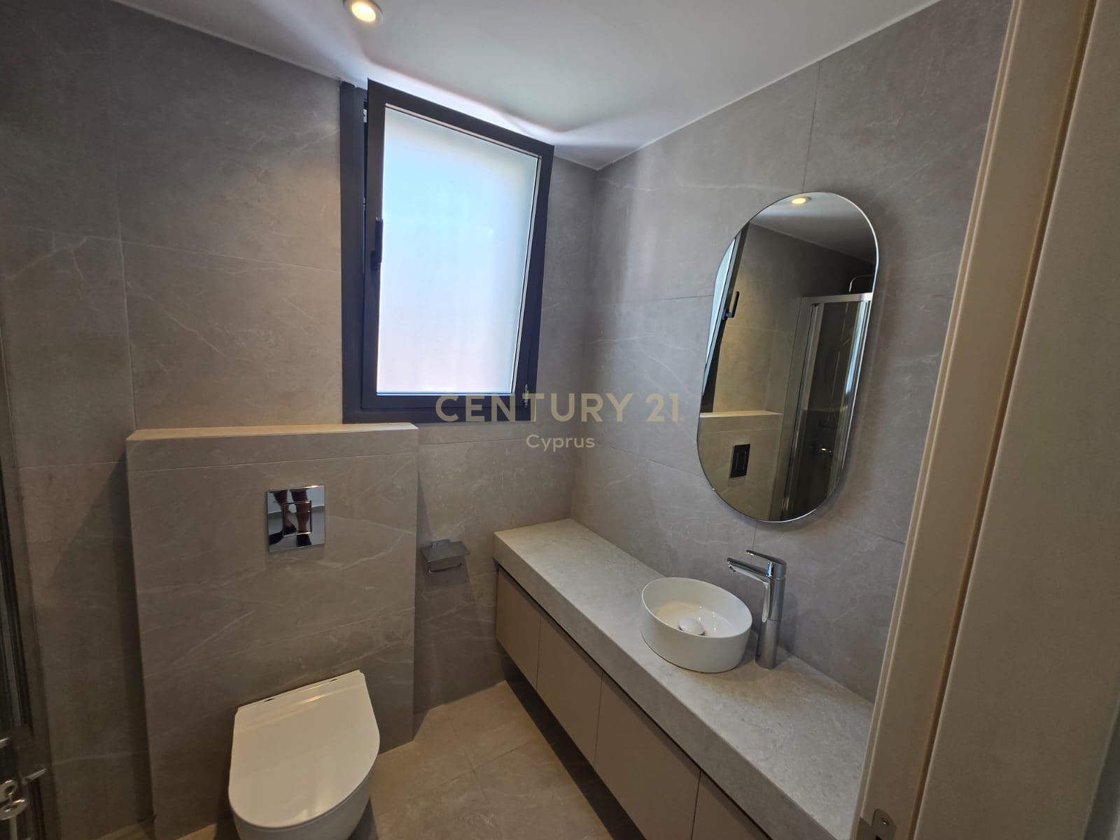 2 bedrooms Penthouse in Zakaki, Limassol, Cyprus No. 55990