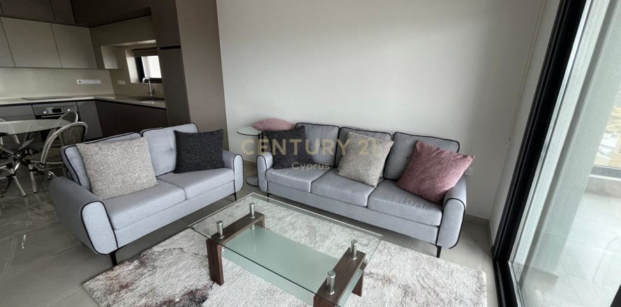 3 dormitorios Apartamento en Limassol,  No. 55987