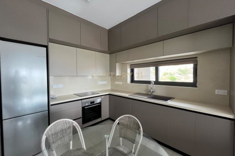 3 dormitorios Apartamento en Limassol,  No. 55987 3