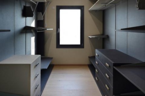 Вилла с 4 спальнями в Лимассол, Лимасол, № 38518 7