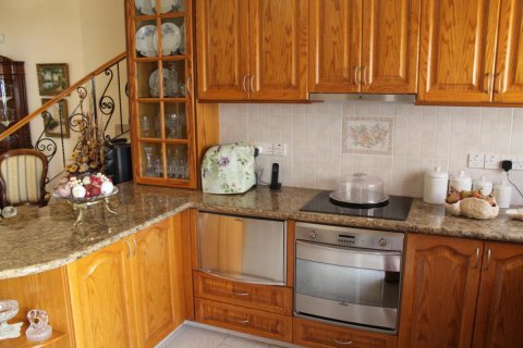 Вилла с 4 спальнями в Лимассол, Лимасол,  № 38336 4